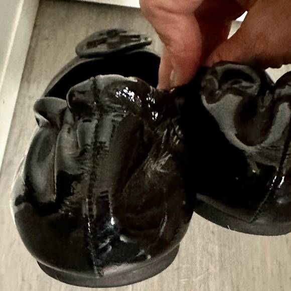 Versatile Tory Burch mini. GUC - Picture 3 of 4